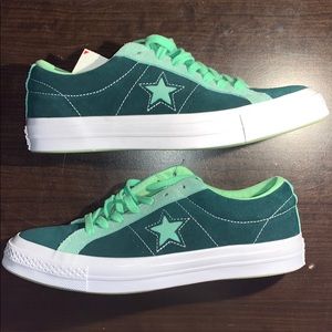 Converse one star “carnival” size 8.5.